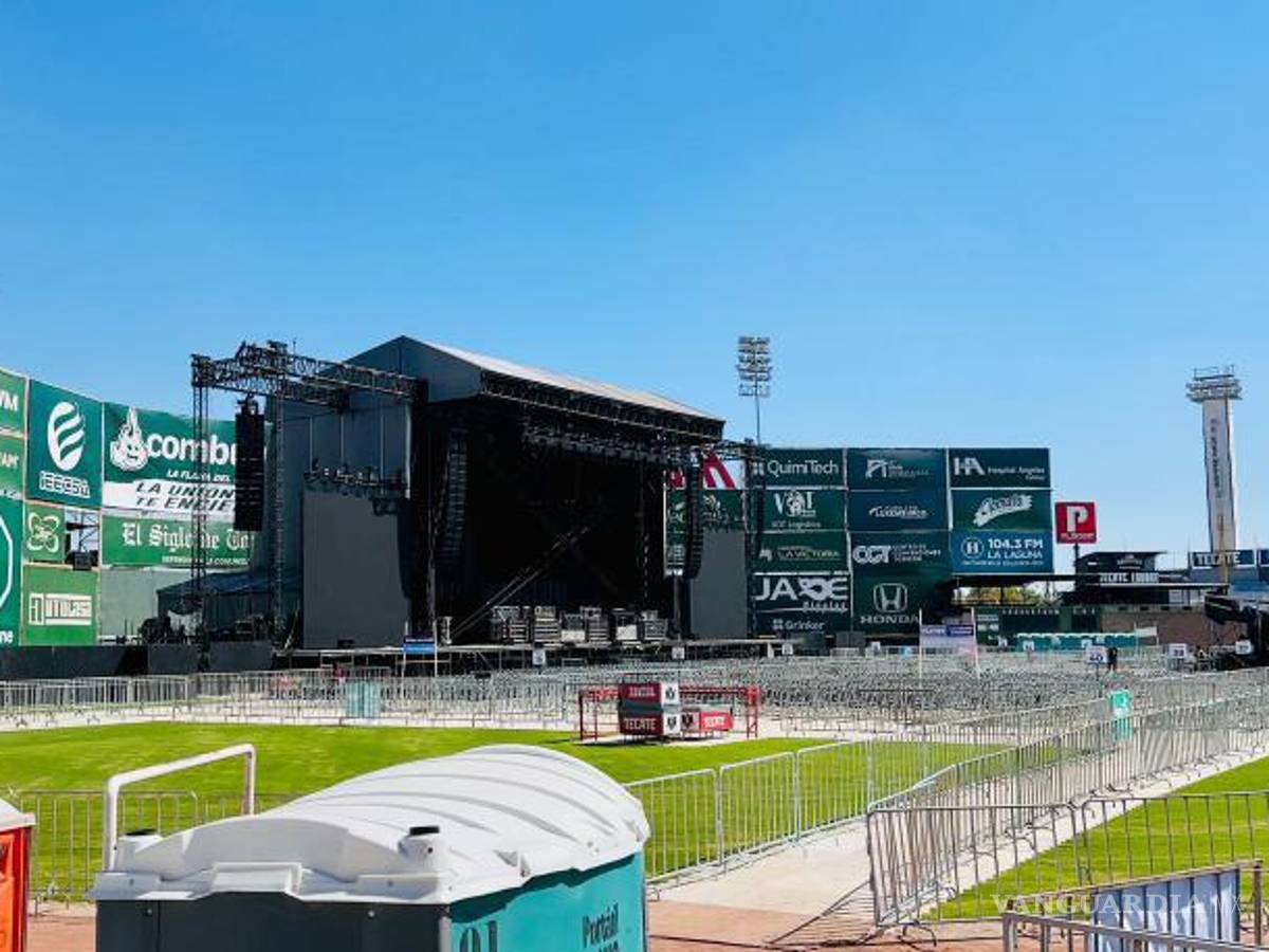 $!Elementos de seguridad revisan los accesos al Estadio de la Revolución antes del concierto.