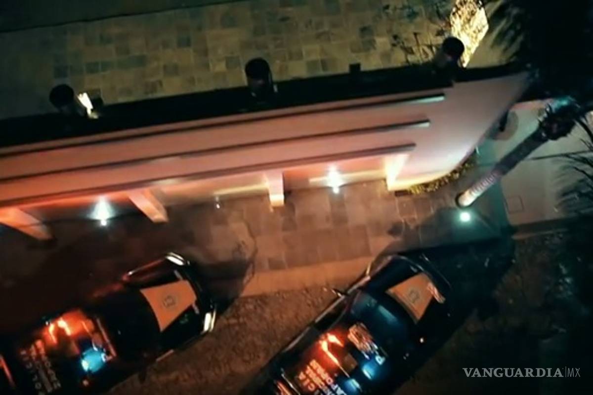 Prisión a 4 policías involucrados en video de Gerardo Ortiz