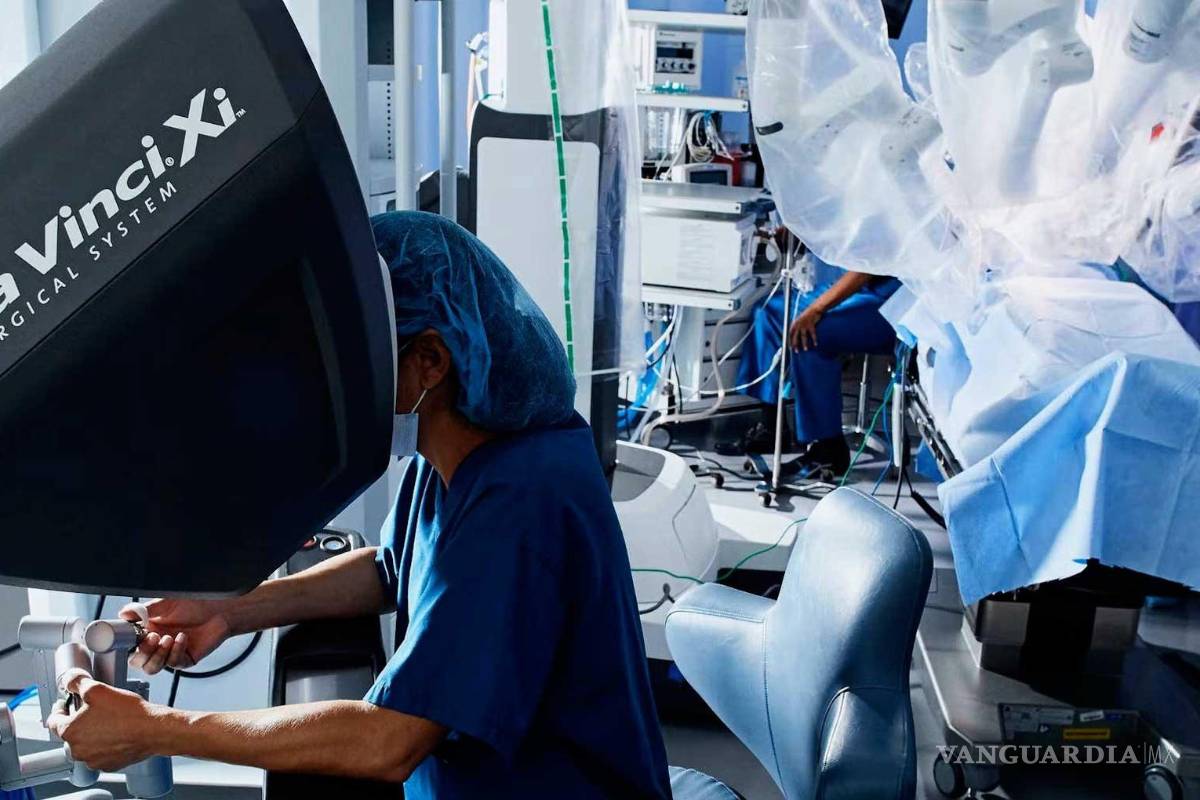 Arranca en Saltillo programa nacional de cirugía robótica con robot Da Vinci Xi
