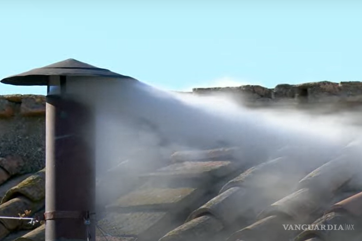 ¡Fumata blanca! Anuncia la elección de un nuevo Papa desde la Capilla Sixtina