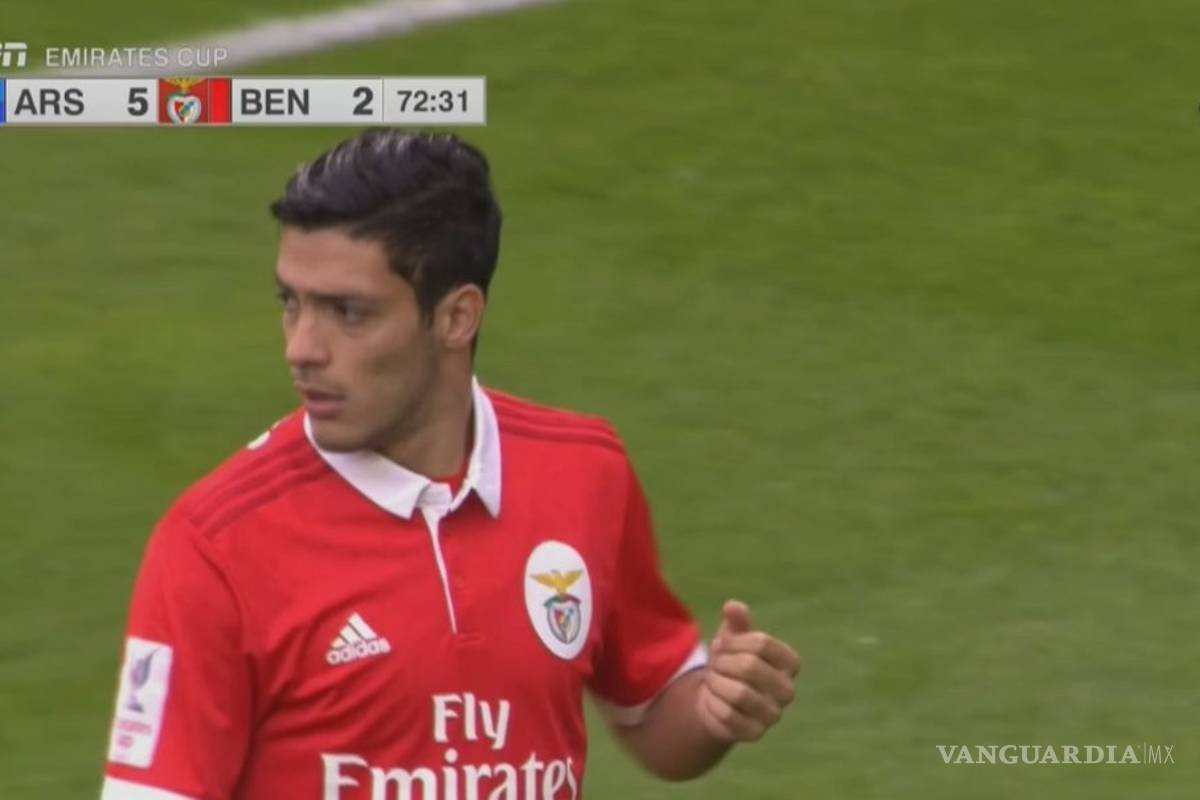 Jiménez y Benfica fueron goleados por el Arsenal