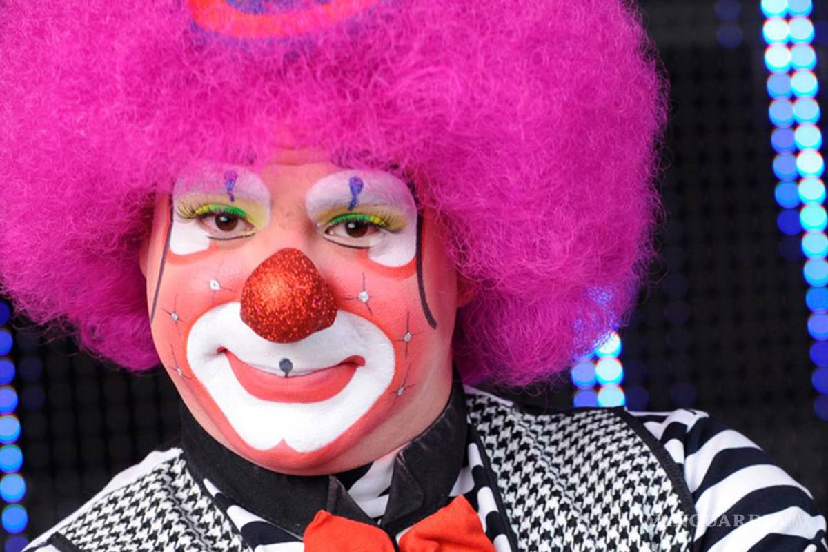 Payaso mexicano &quot;Platanito&quot; hace historia en televisión de EU