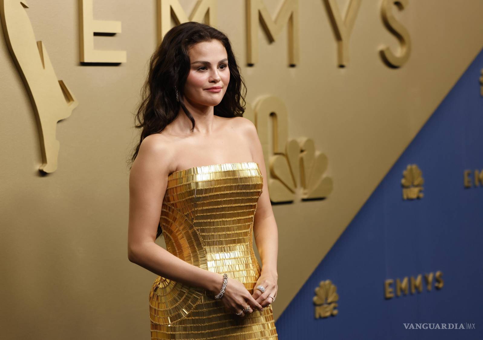 $!Selena Gomez en la alfombra roja de los Premios Emmy.
