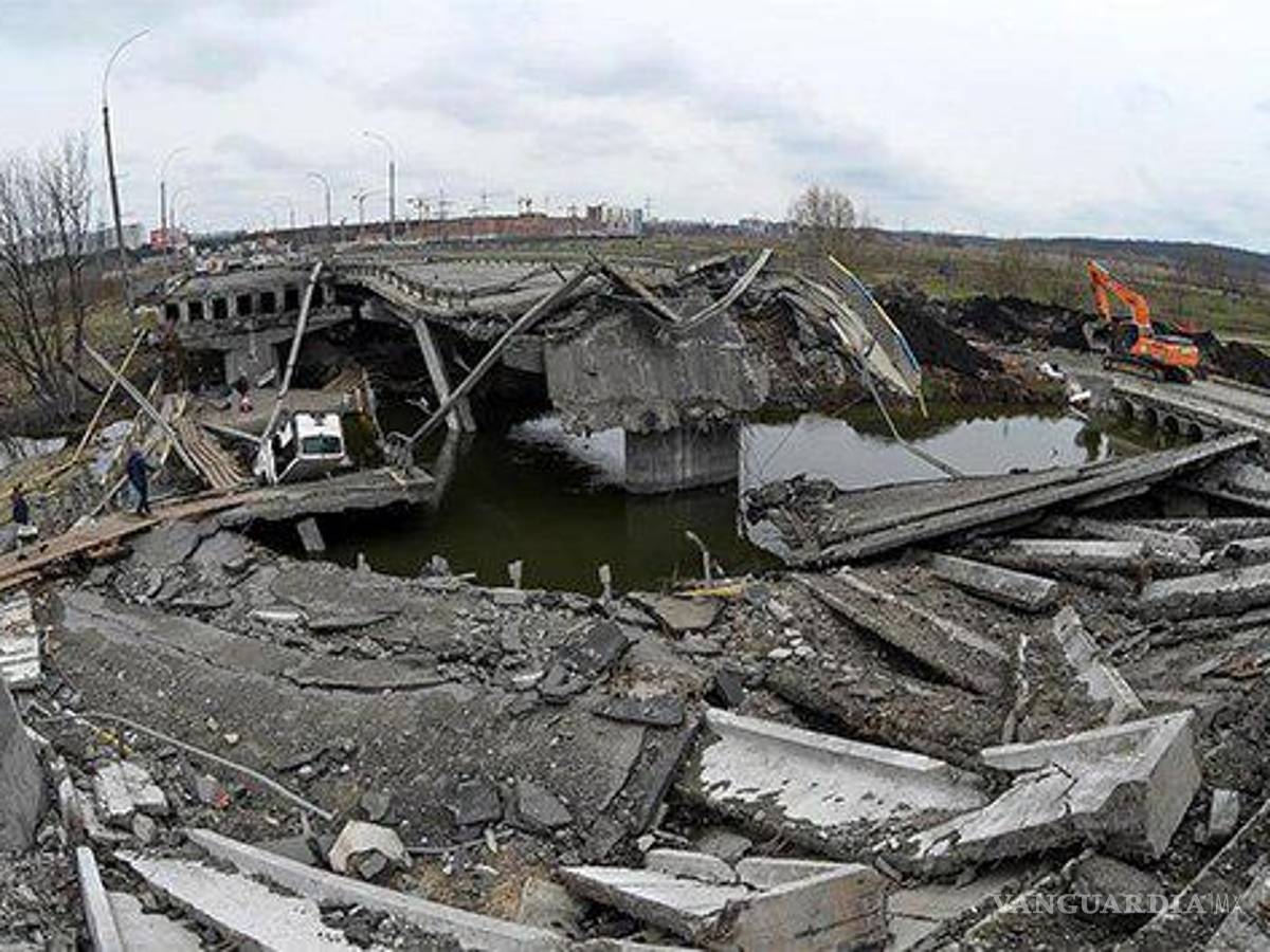 $!Rusia destruyó por completo el aeropuerto de Dnipro, en Ucrania