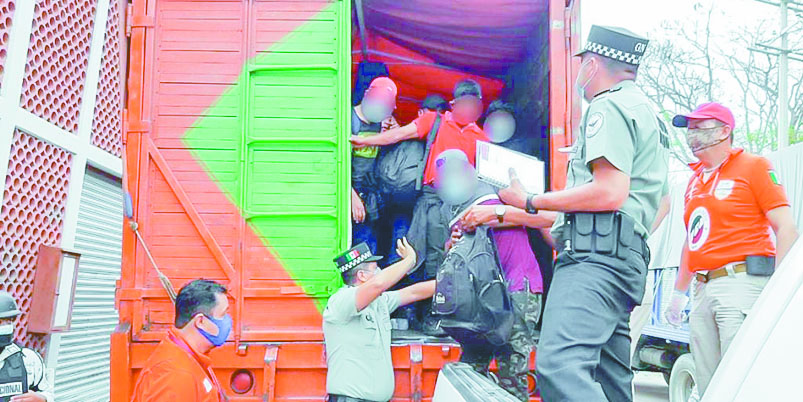 Interceptan en Chiapas a 329 centroamericanos migrantes indocumentados