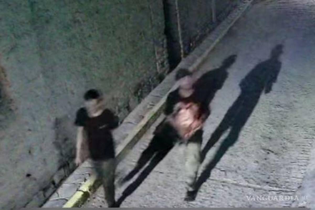 Le roban el carro a ciudadano de Parras; dejó las llaves pegadas en la puerta