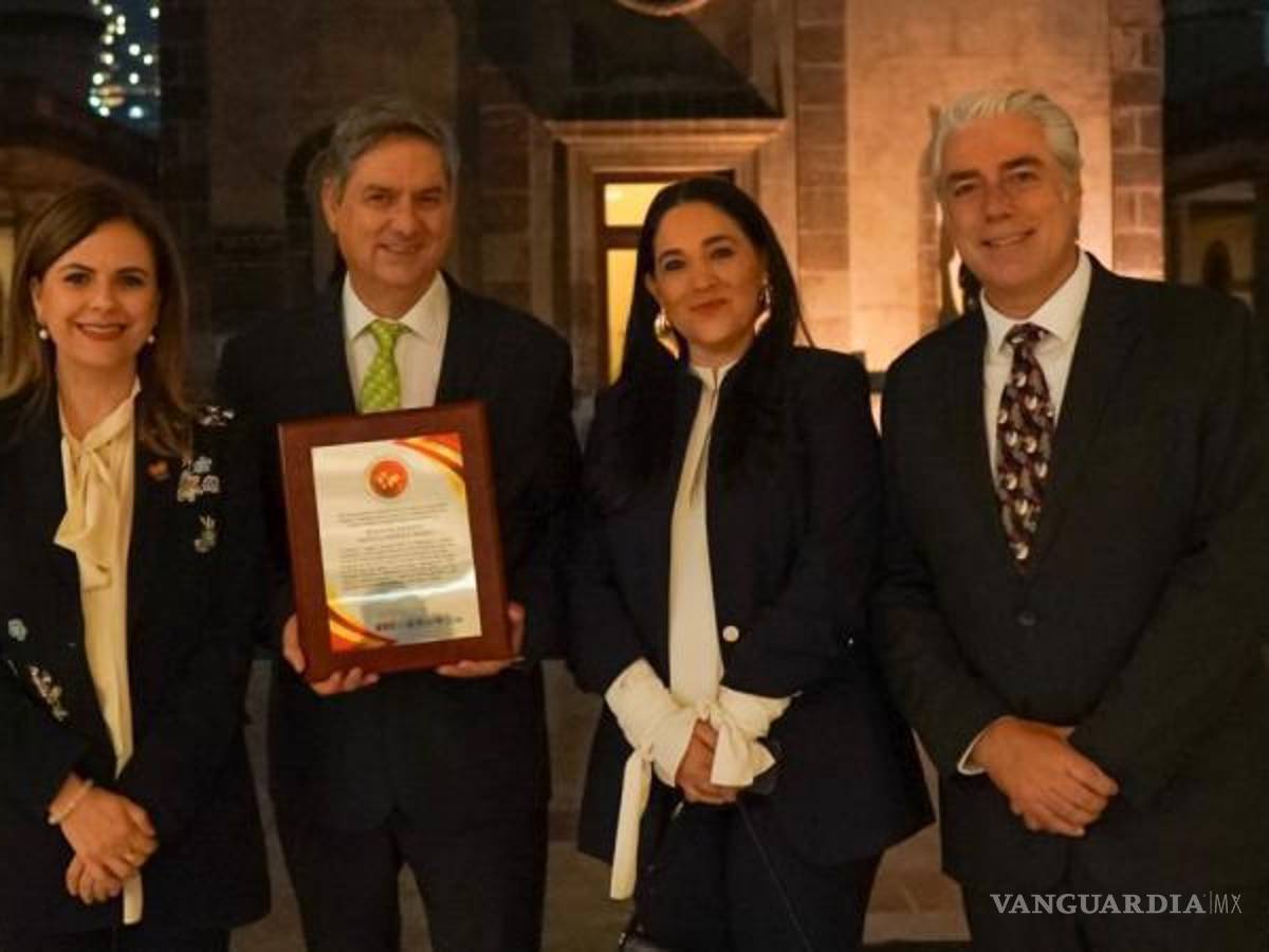 $!La colaboración del Mude con instituciones educativas como el Tec de Monterrey, la UAM y la UNAM fortalece los esfuerzos en la conservación de los lobos y otras especies en peligro.