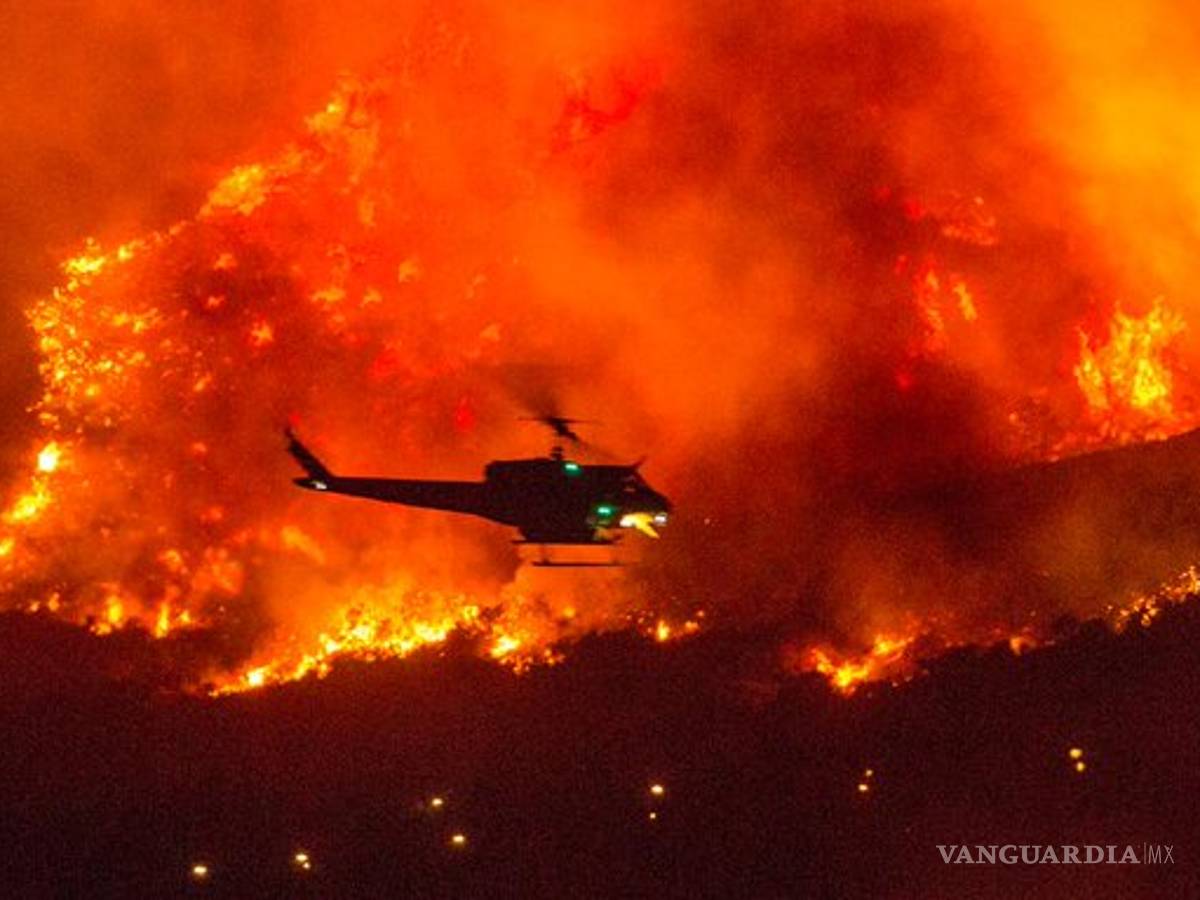 $!Van 33 muertos en tres estados por incendios forestales en EU