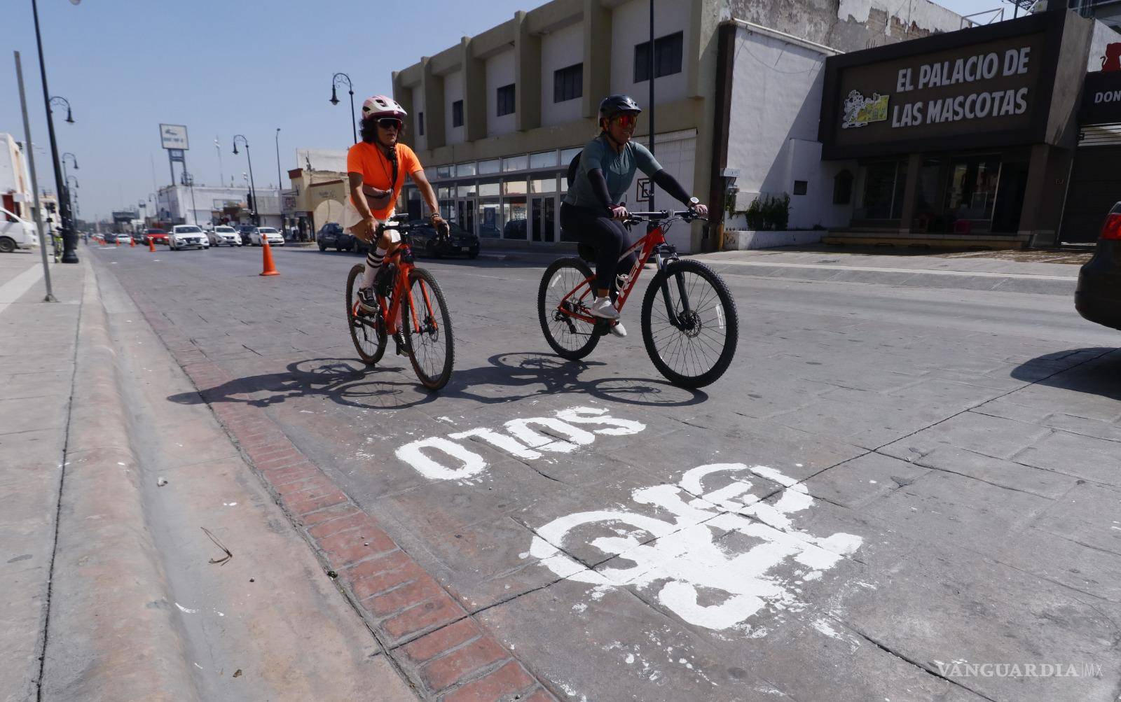 $!Ciudadanos de Saltillo participan activamente en la campaña para promover el uso de medios de transporte sostenibles.