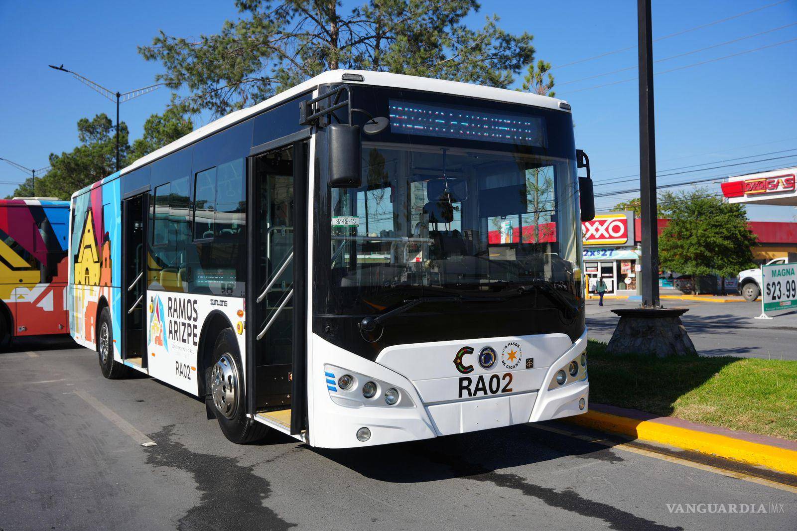$!Con unidades modernas, accesibles y climatizadas, el nuevo servicio de transporte mejora la experiencia diaria de cientos de jóvenes.