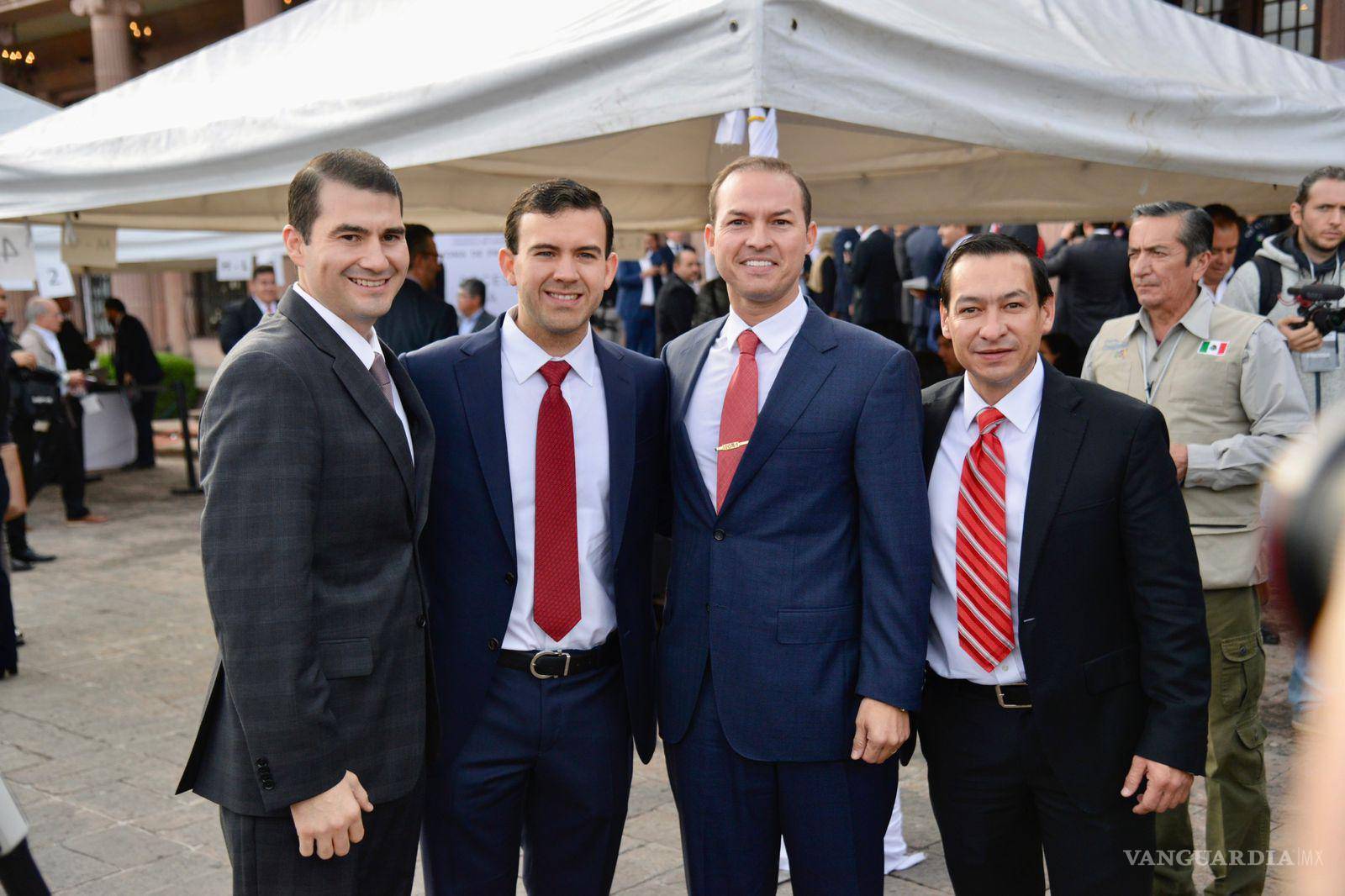 $!Miembros de su nuevo gabinete se dieron cita al Congreso de Coahuila.