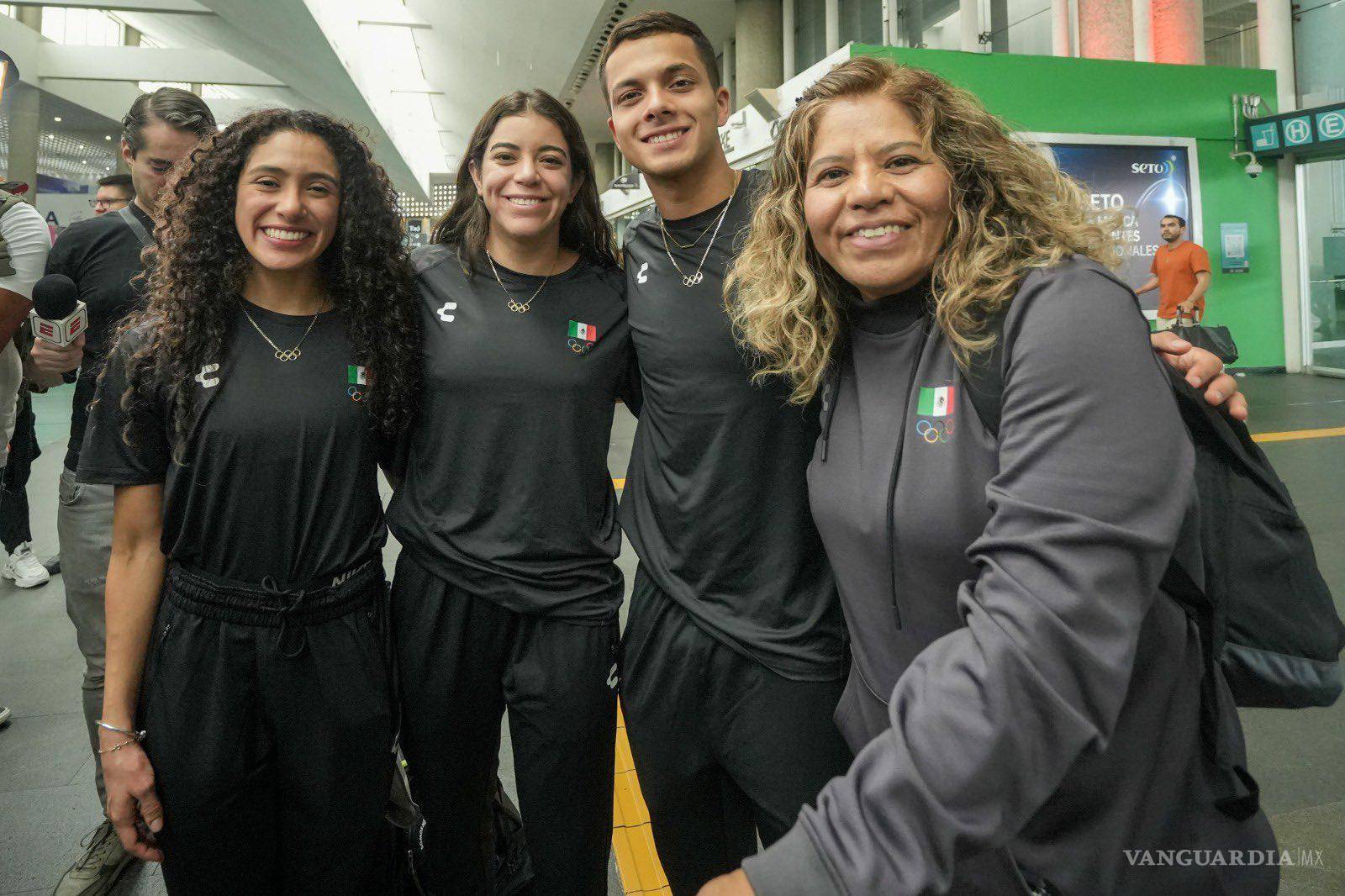 $!Liderados por la abanderada Alejandra Orozco, la selección de clavados partió a París 2024.
