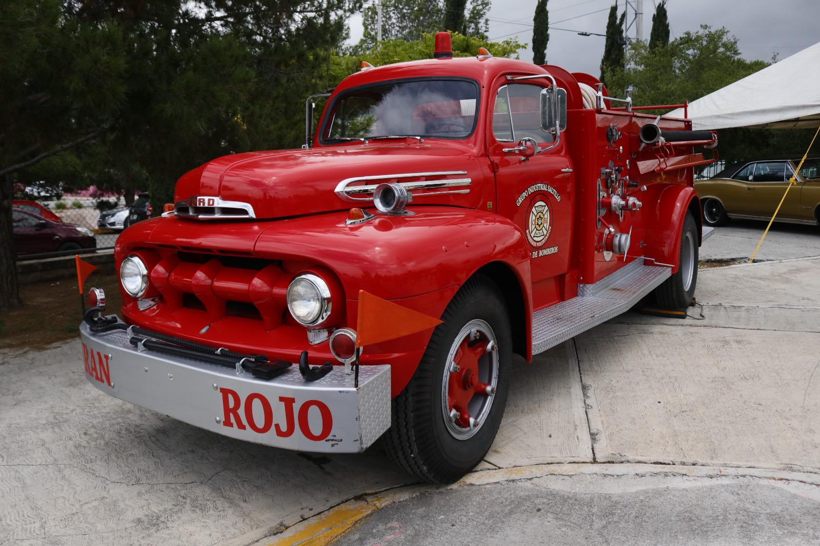 $!Este emblemático camión de bomberos de 1951, restaurado con esmero, es un símbolo histórico de Saltillo.