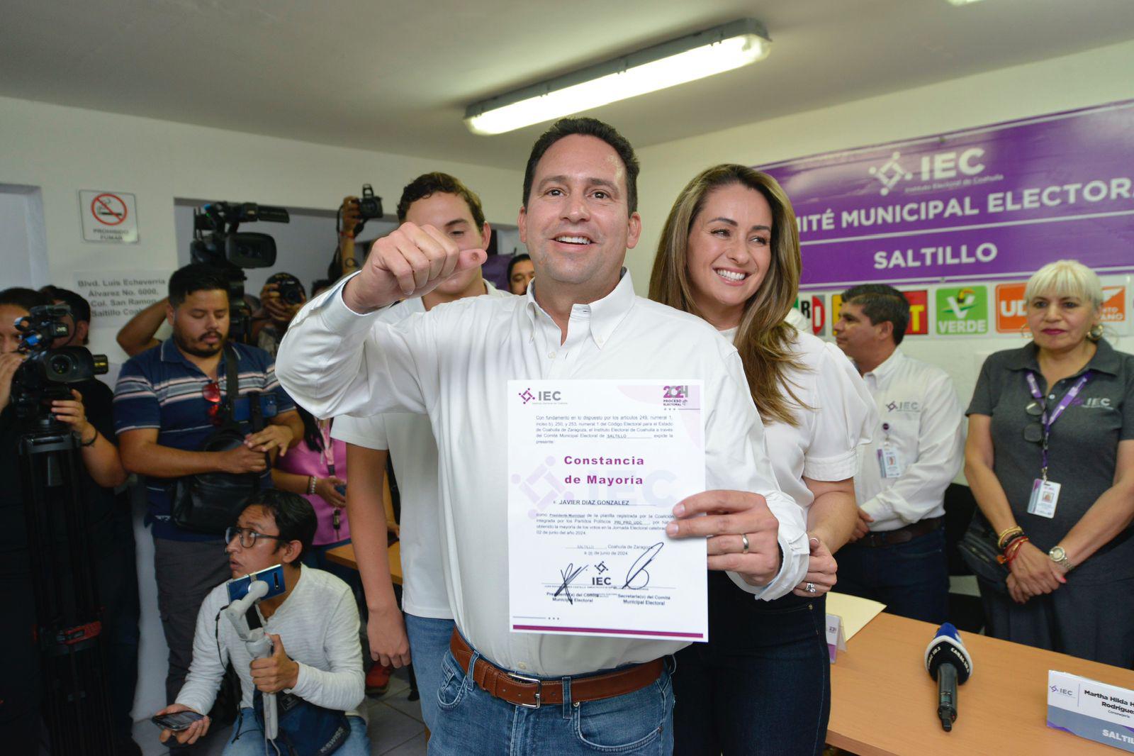 $!Los saltillenses confían en Javier Díaz González para impulsar el desarrollo económico y social de su ciudad.