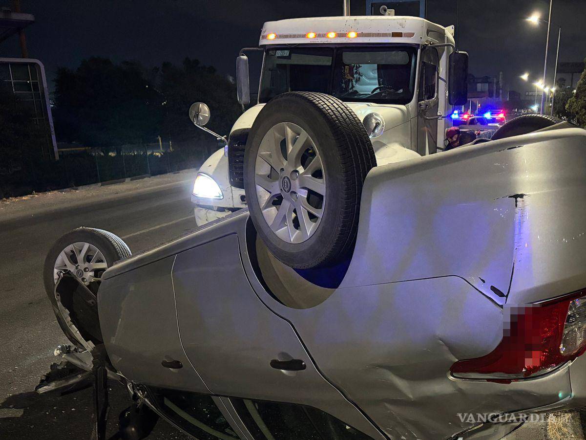 $!El conductor salió por su propio pie sin lesiones de gravedad.