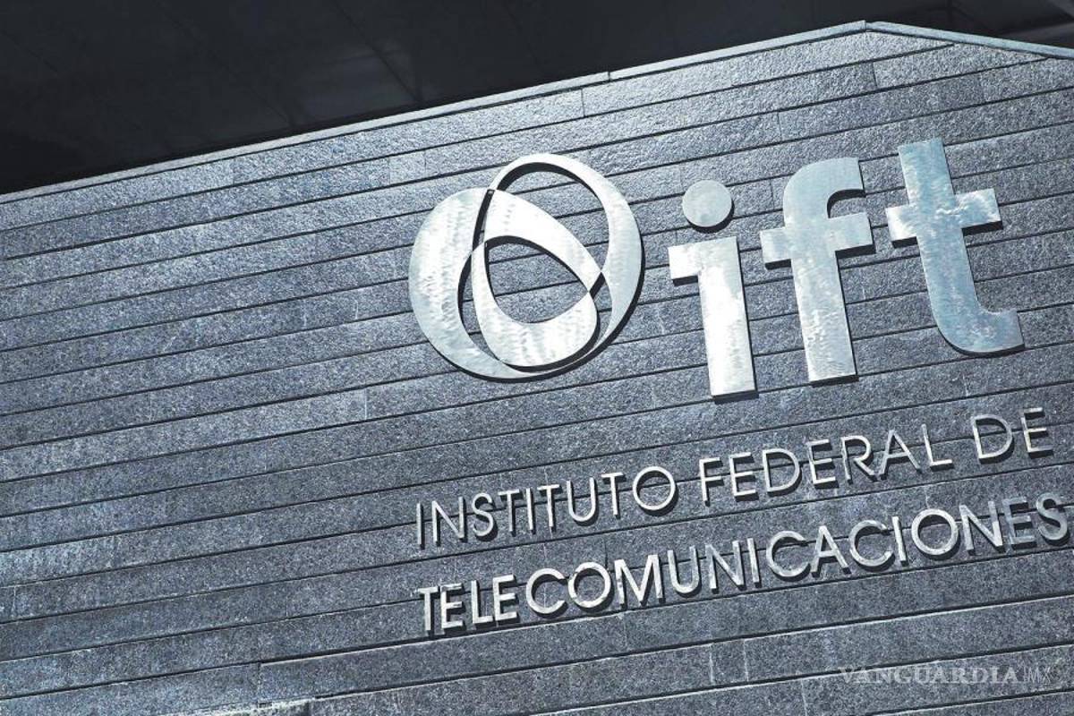 Millones públicos para exempleados del IFT desatan controversia