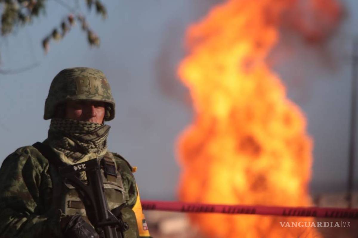 Resguardan militares toma clandestina en Estado de México