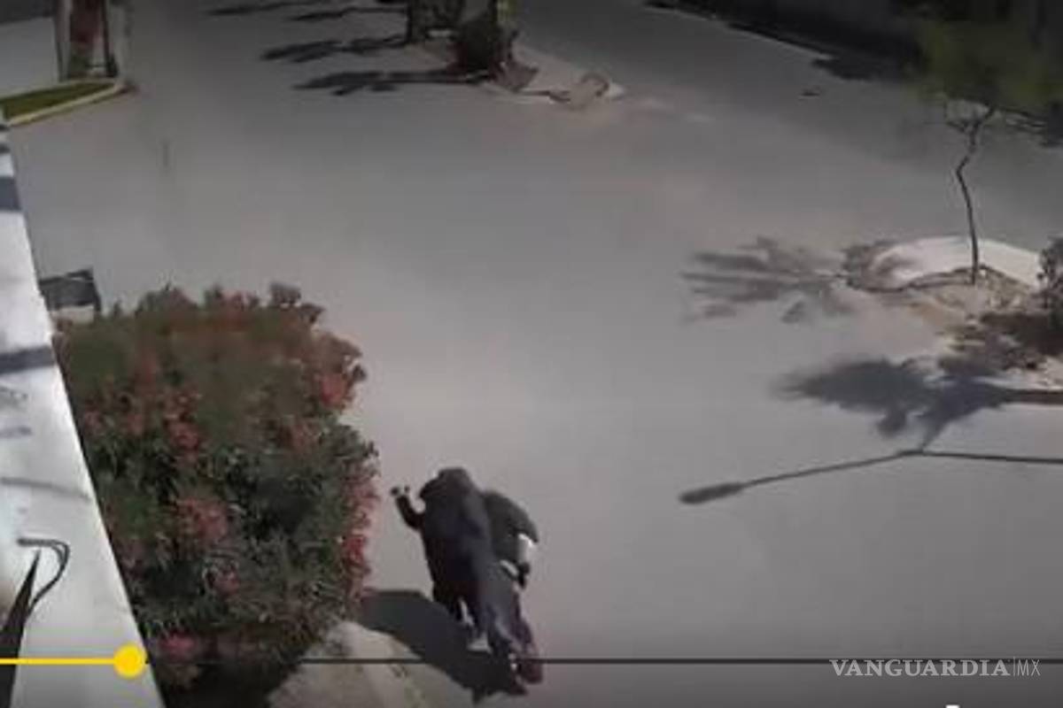 Devuelven inflable robado en fraccionamiento de Torreón tras viralizarse el video del hurto