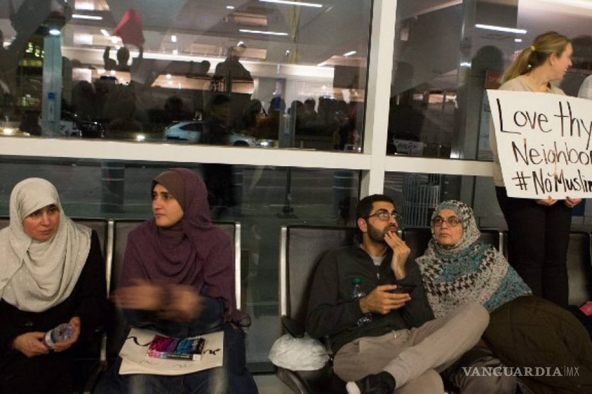 Orden de Trump sobre inmigración provoca caos en los aeropuertos