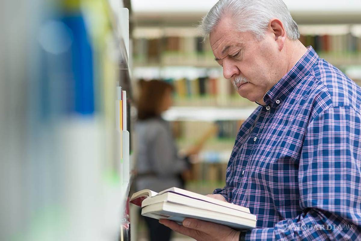 Denuncian profes jubilados ‘descontón’ navideño