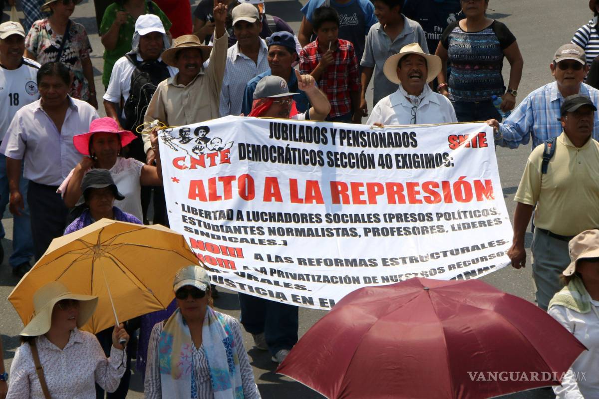 El gobierno debe resolver todos los conflictos, dice la CNTE