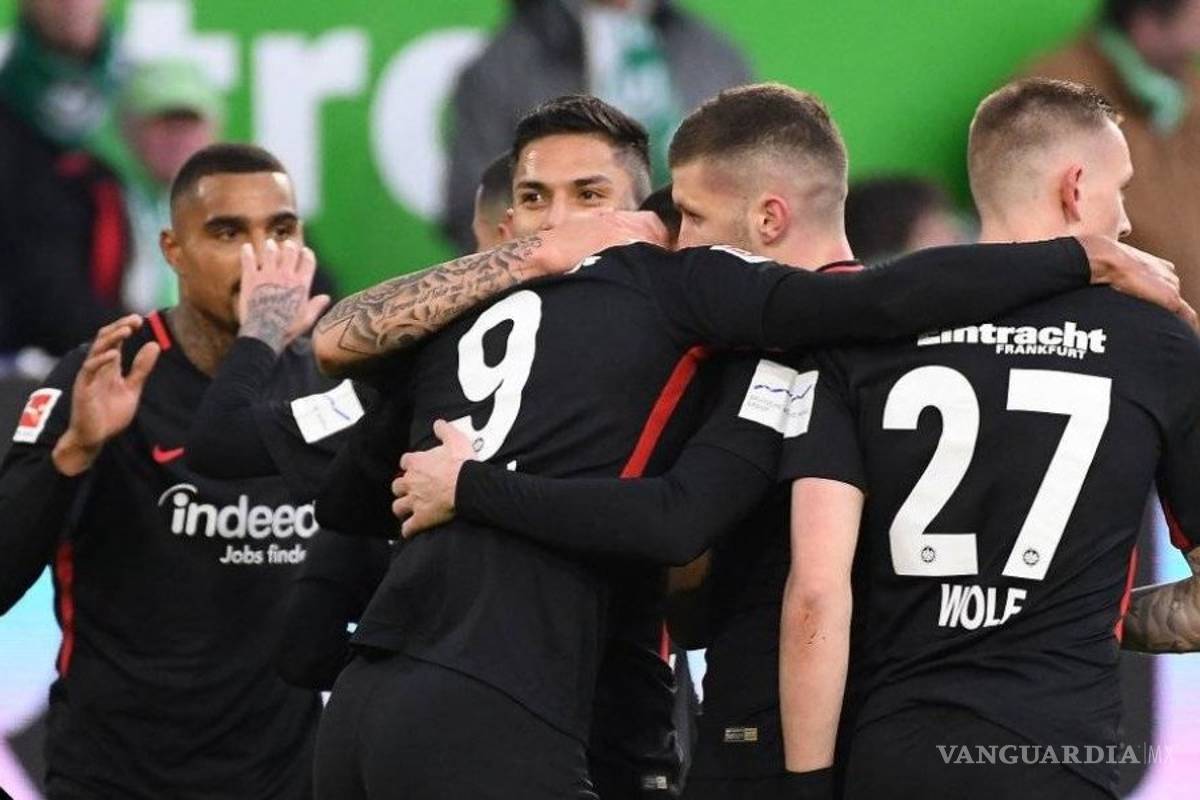 Frankfurt con Salcedo de titular derrota al Wolfsburgo