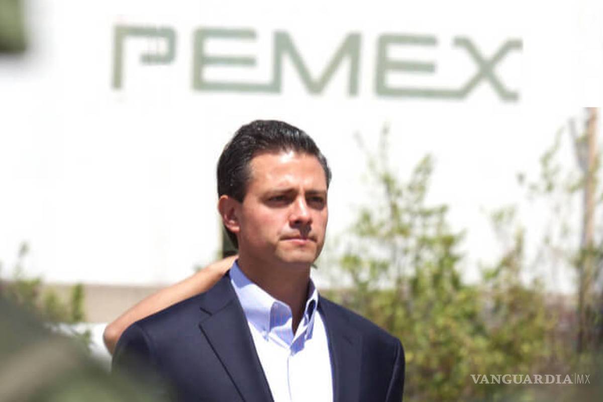SFP sanciona a dos ex altos mandos de Pemex que trabajaron con Peña Nieto