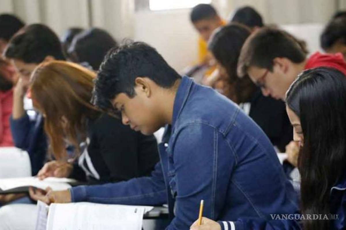 Polémica por ley de educación en Puebla es electoral: AMLO