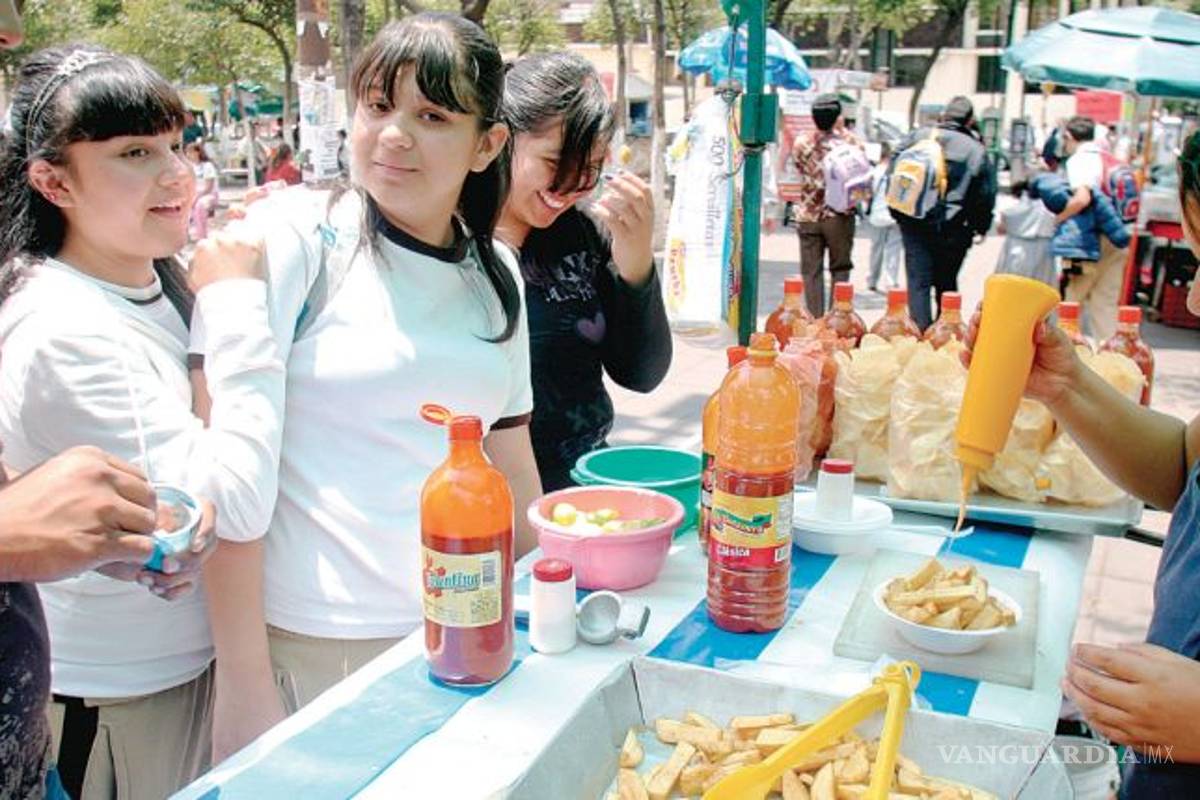 Escuelas primarias no han dejado de vender alimentos 'chatarra'