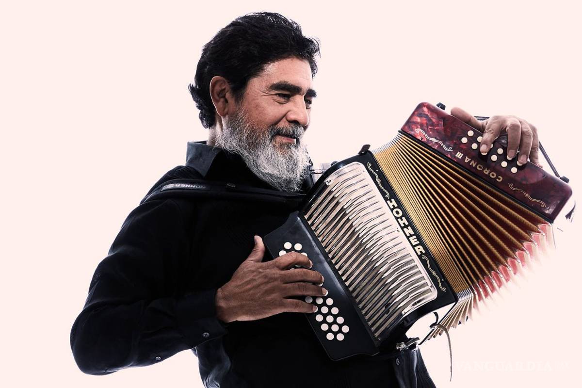 Celso Piña: ‘Me gusta compartir mi música, pero exijo trato digno’