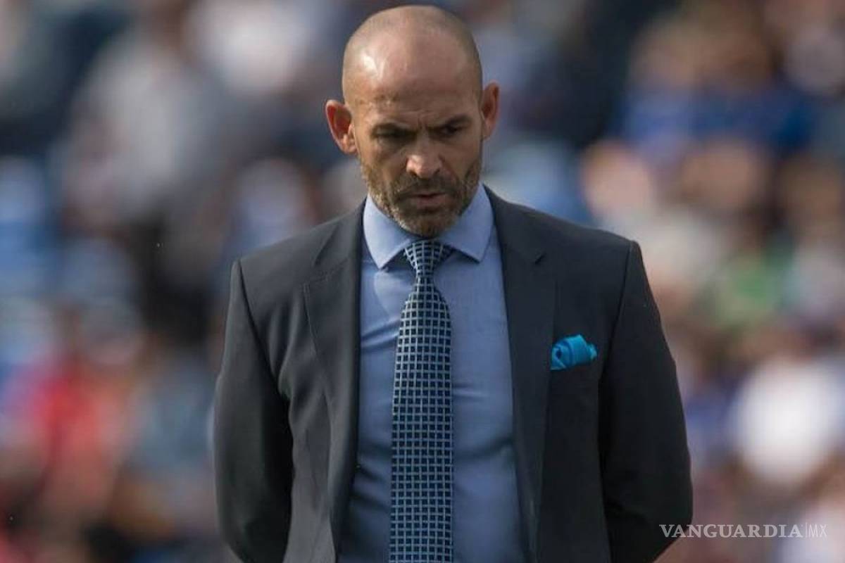 Jémez ‘cruzazuleó’ al debutar con Las Palmas
