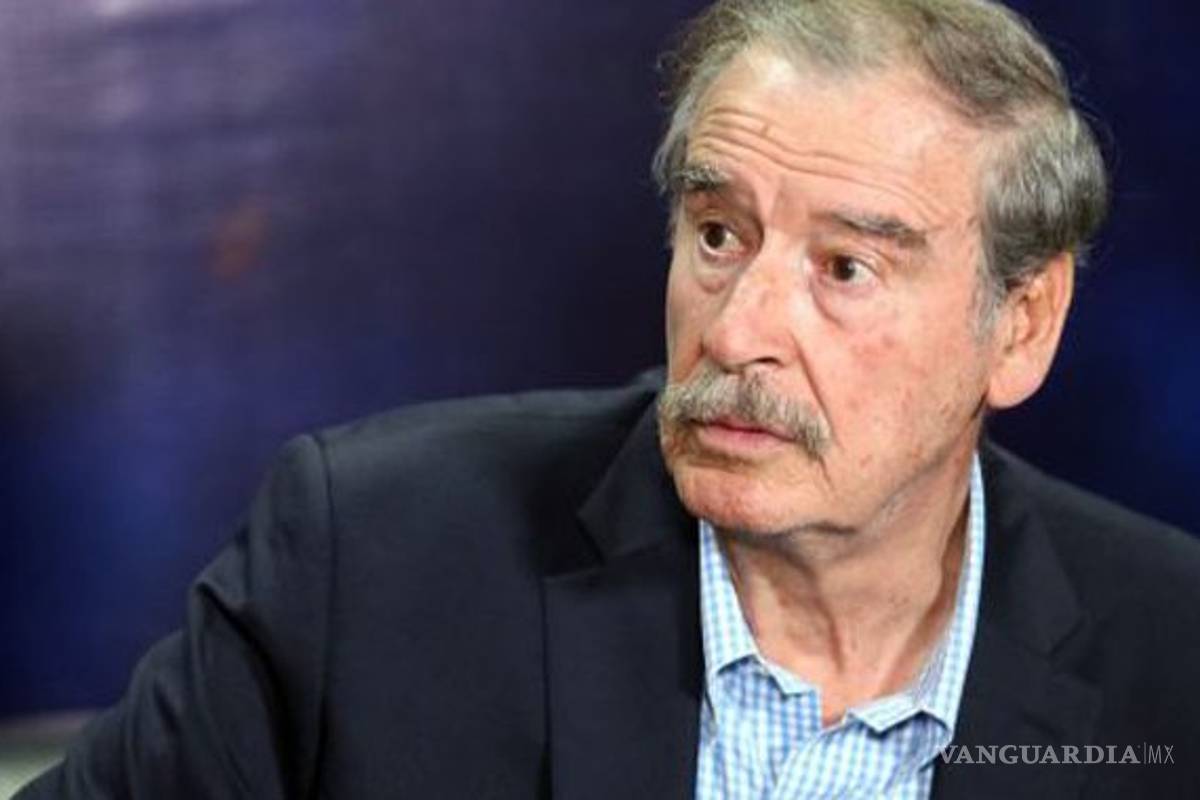 Fox pide a AMLO dejar de seguir 'ideologías perversas y trasnochadas'