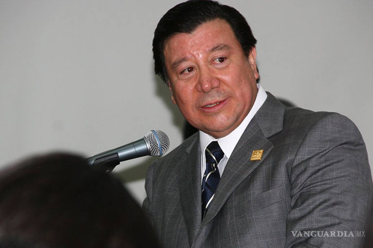 Militantes de Morena acusan a ex rector de la Universidad Autónoma de Hidalgo de pagar 50 mdp a AMLO por candidaturas a diputados