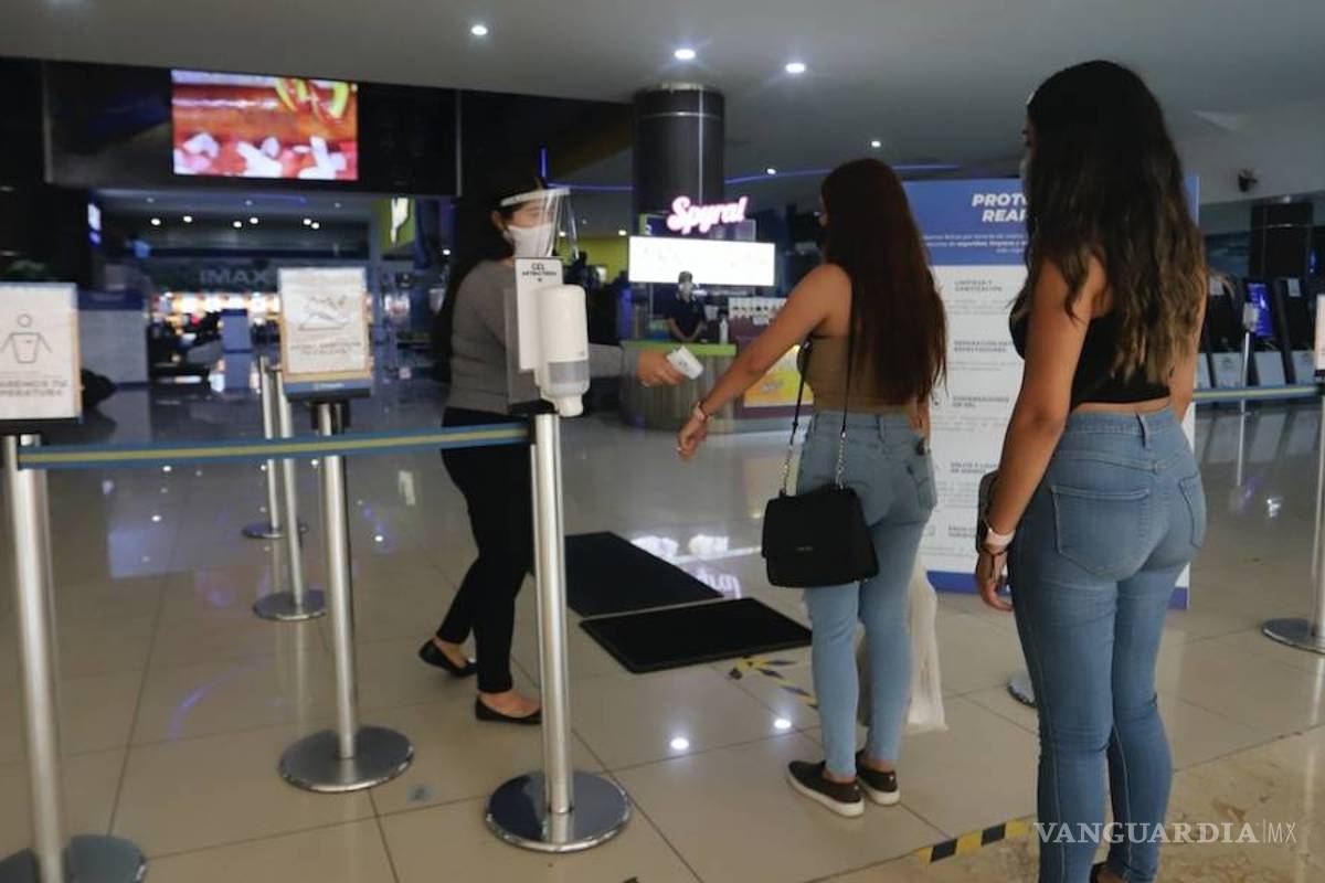 Cinemex 'en pausa', cierra 145 complejos y renegocia pasivos por 230 mdd