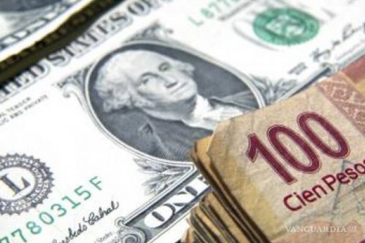 Peso pierde 21 centavos ante avance global del dólar; sube a 18.78 unidades