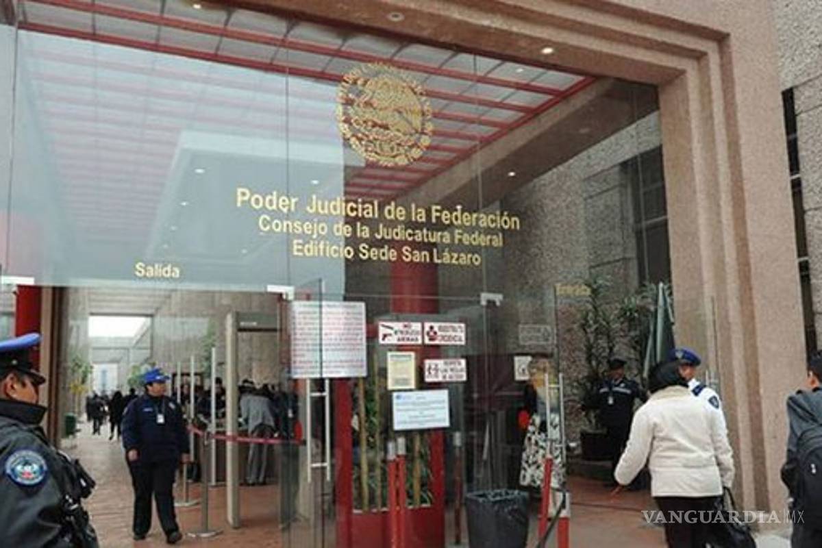 Desalojan edificio del CJF por presunto hallazgo de artefacto explosivo