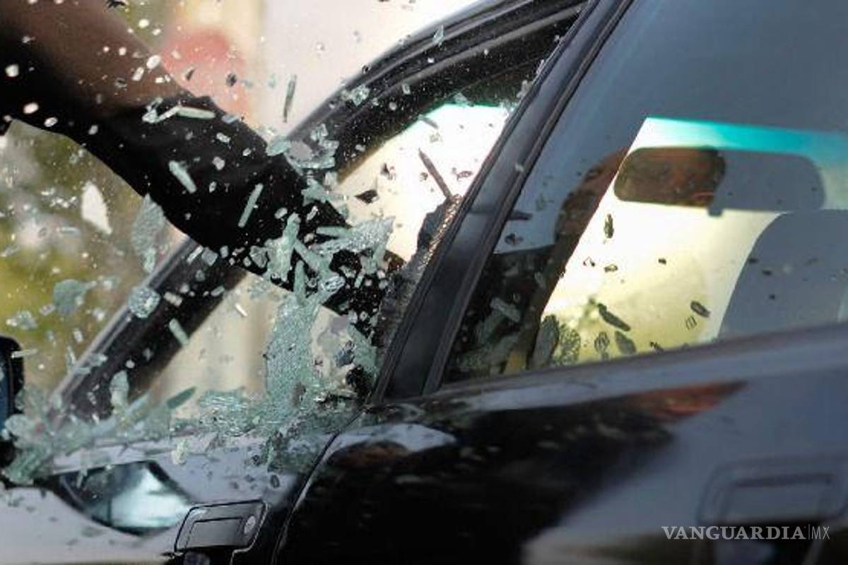 Detienen a saltillense por robo de auto en la Valle Azteca