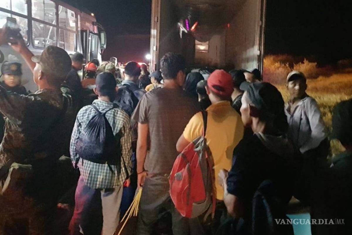 INM rescata a 324 migrantes tras operativo en Nuevo León
