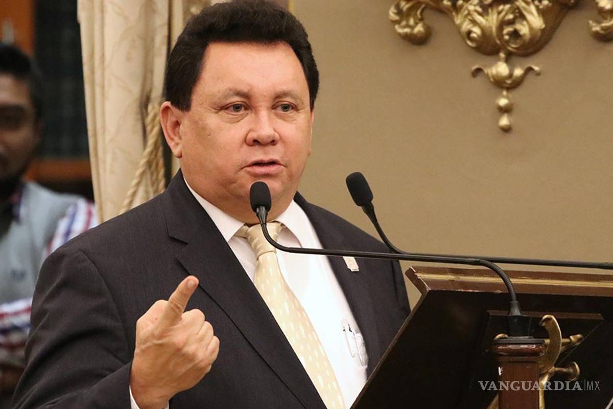 “Piensen antes de abrir las piernas y dejarse embarazar”, dice diputado de Morena a las mujeres