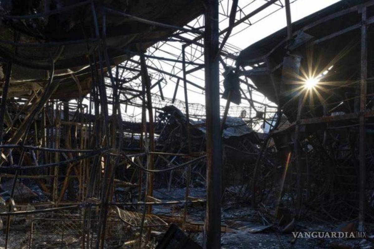 Encuentran 200 cuerpos en sótano de edificio derrumbado en Mariúpol, Ucrania
