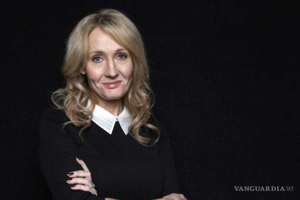 J.K. Rowling motiva a creadores con solamente ocho tuits