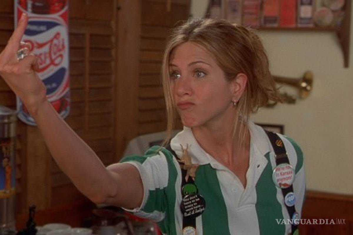 Jennifer Aniston se burla del COVID-19 y lo insulta en redes