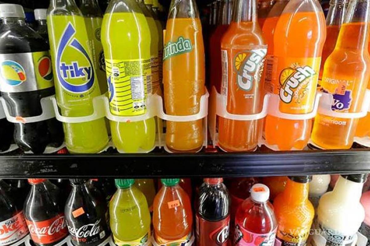 Refresqueras pagaron en México a universidades y científicos para desacreditar impuesto a bebidas