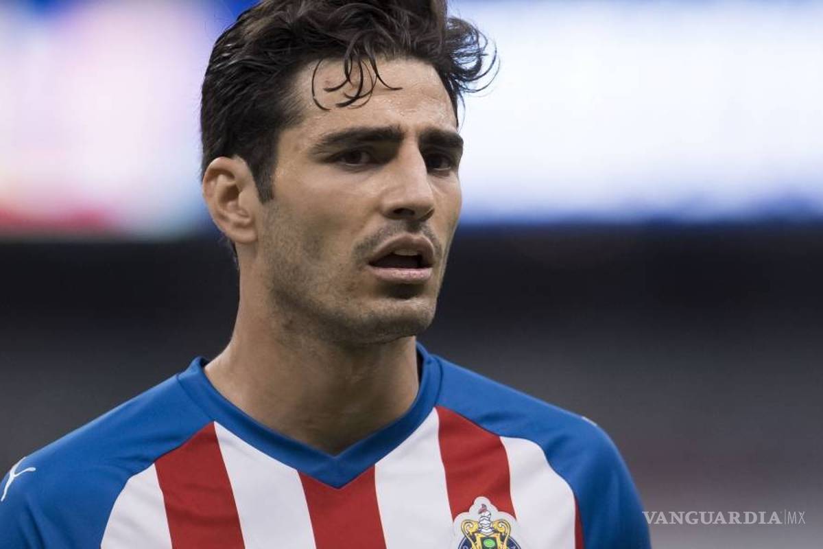 Patrocinadores le dan la espalda al 'Pollo' Briseño tras lesionar a Giovani dos Santos