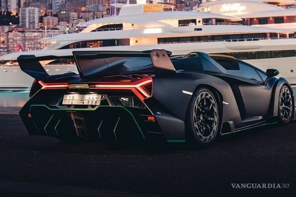 $!Lamborghini Veneno Roadster, súper rápido y súper caro; cuesta más de cien millones de pesos