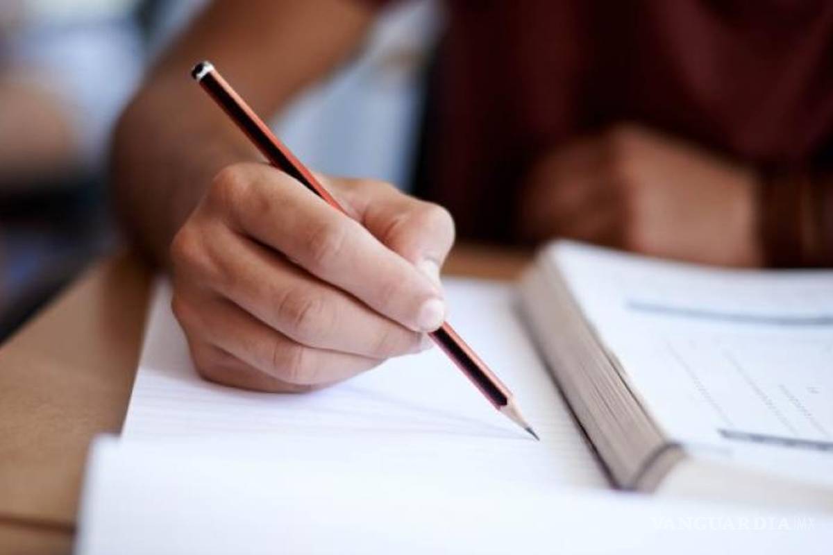 ¡Casi perfecto! Fernando obtuvo 127 aciertos de 128 en el examen Comipems 2022