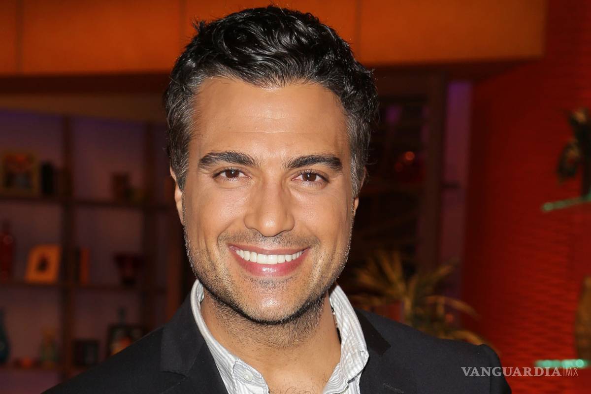 Jaime Camil presenta serie y agradece a las telenovelas