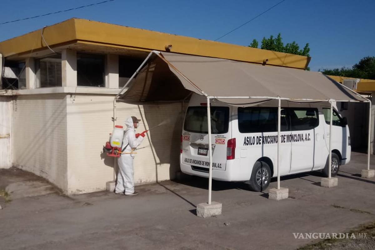Sanitizan el Asilo de Ancianos de Monclova para evitar contagios de COVID-19