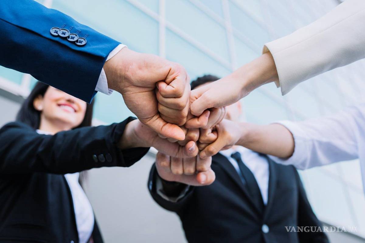 Convocan al premio de liderazgo social 2020