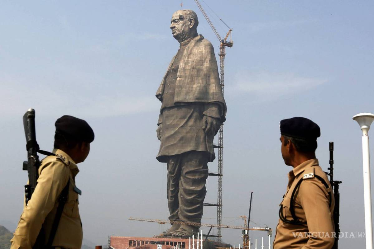 Termina la construcción de la estatua más grande del mundo